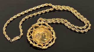 Appraisal: K Roman K pendant necklace of a Roman-style coin in