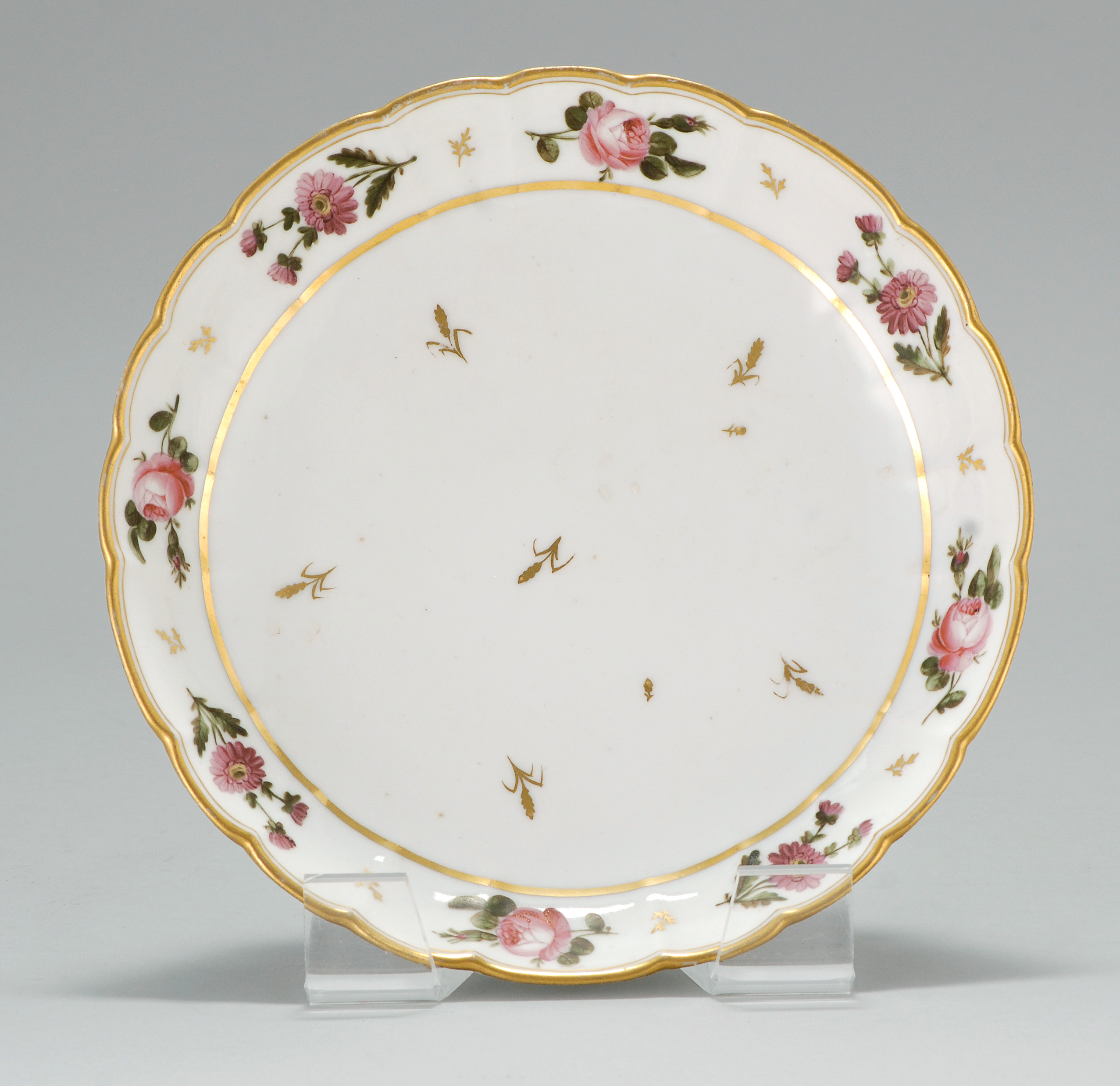 Appraisal: TUCKER-TYPE PORCELAIN DISH Second Quarter of the th CenturySecond Quarter