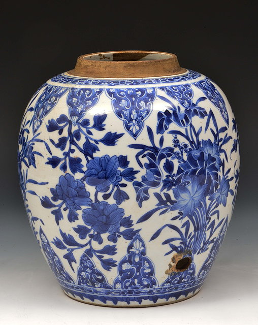 Appraisal: A Chinese blue and white porcelain jarKangxi - with ruyi