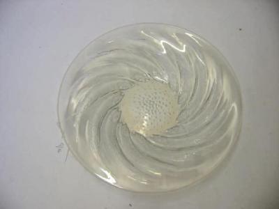 Appraisal: A LALIQUE OPALESCENT GLASS DISH Poissons of shallow circular form