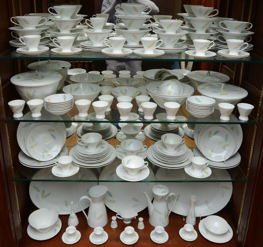 Appraisal: A LARGE COLLECTION OF ROSENTHAL BUNTE BLATTER CHINA Approx pieces