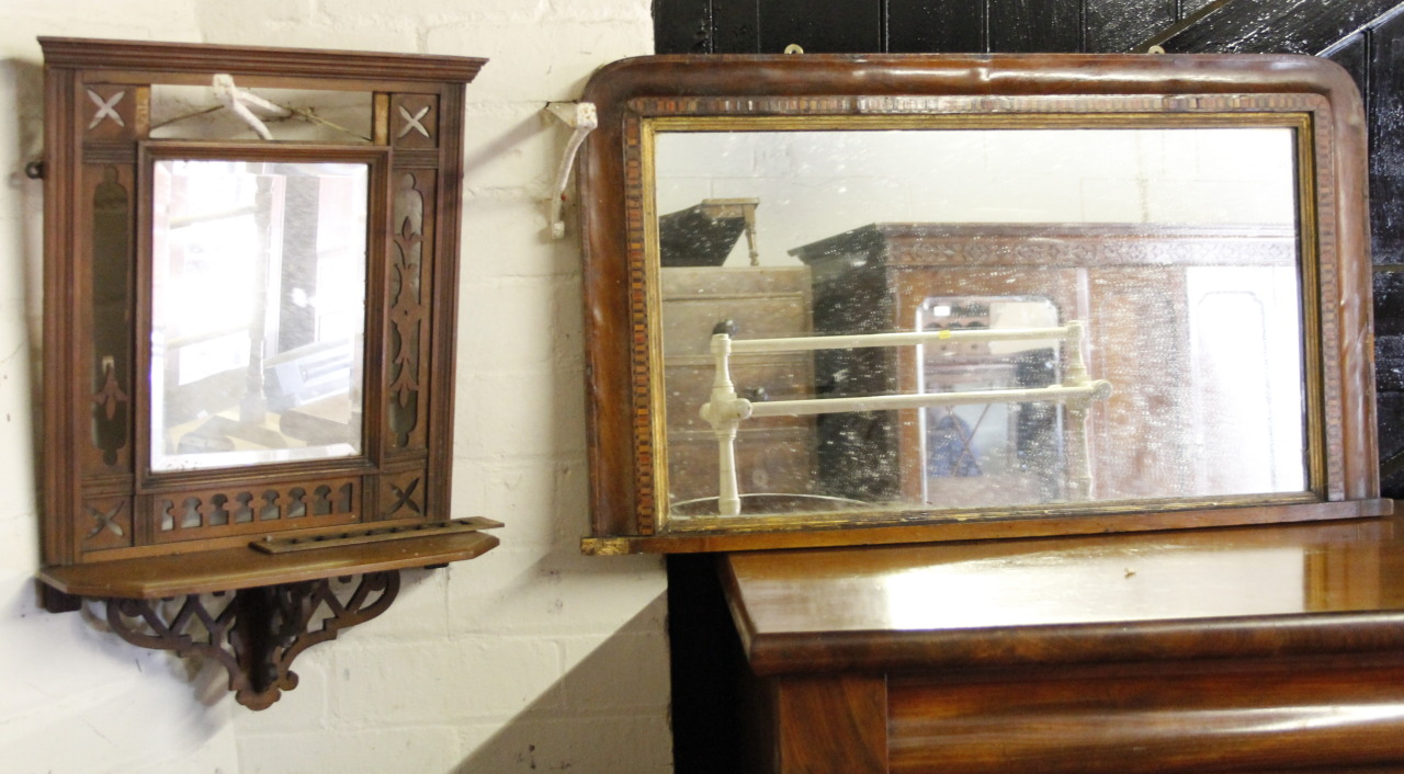 Appraisal: An Edwardian mahogany mirror the plain glass flanked by piercing