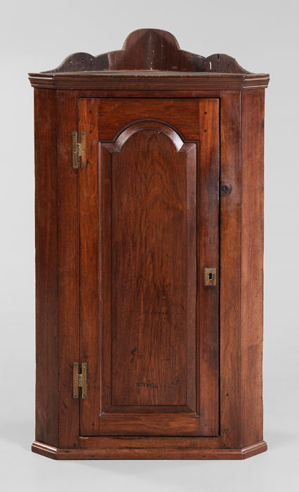 Appraisal: American Chippendale Hanging Cupboard Pennsylvania or Southern late th century