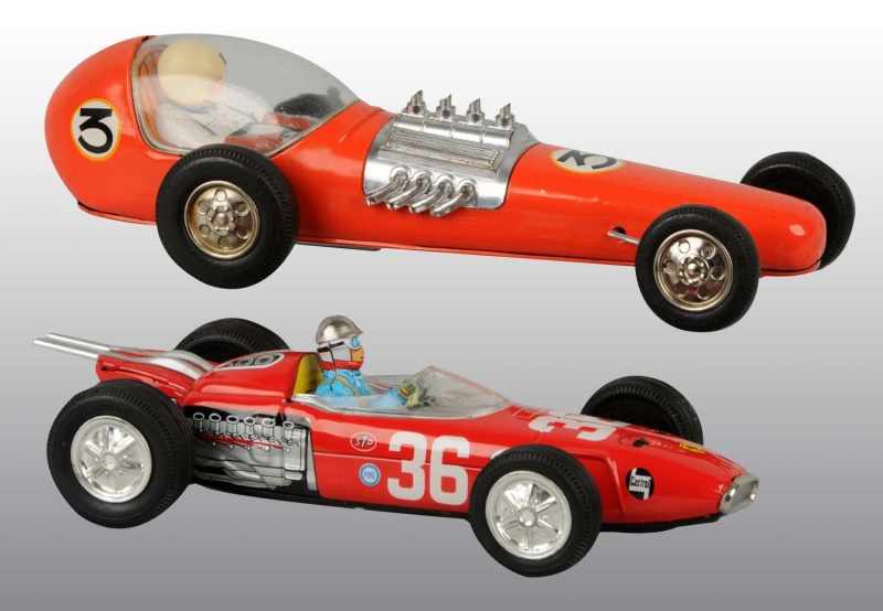 Appraisal: Lot of Tin Litho Race Car Friction Toys Description Japanese