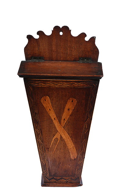 Appraisal: AN ANTIQUE MAHOGANY CANDLE or knife and fork box with