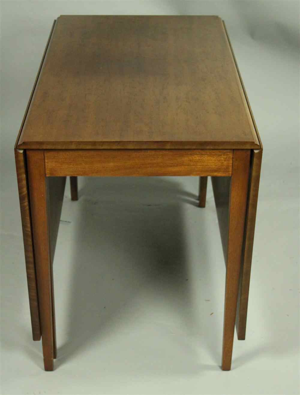 Appraisal: HEPPLEWHITE STYLE MAHOGANY DROP LEAF TABLE having a rectangular frame