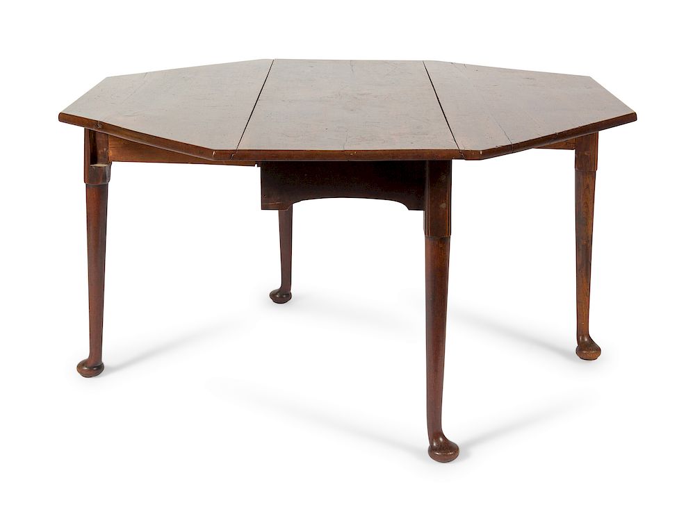 Appraisal: A George III Mahogany Drop-Leaf Table A George III Mahogany