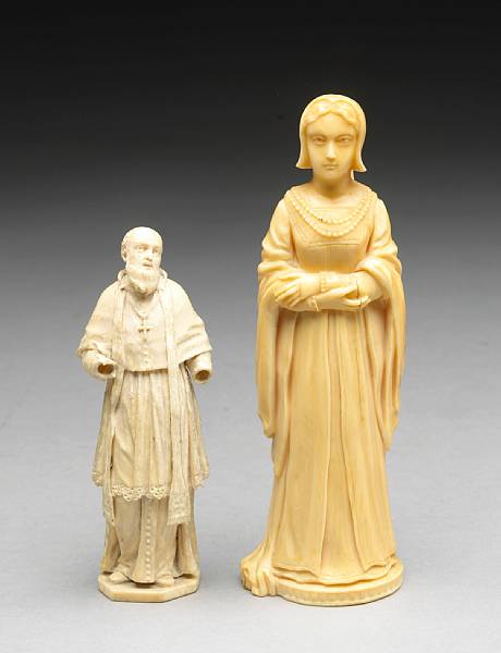 Appraisal: A European carved ivory figure of Marguerite de Valois -