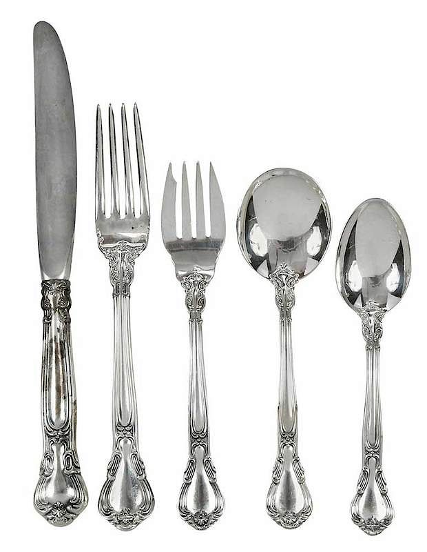 Appraisal: Gorham Chantilly Sterling Flatware Pieces American th century twelve -