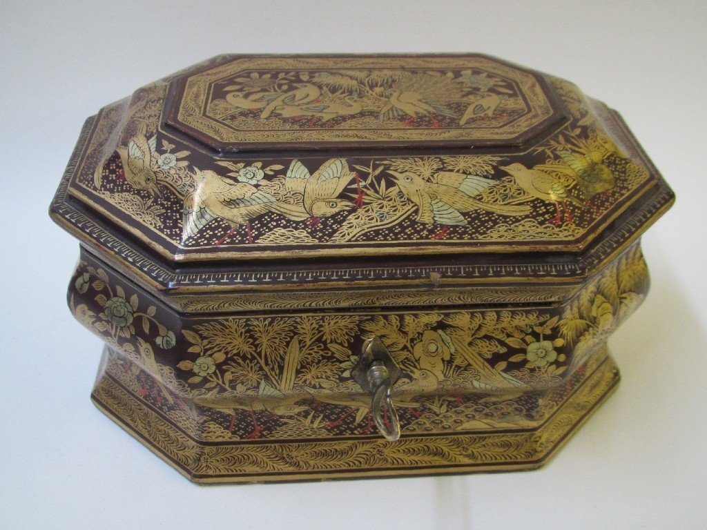 Appraisal: A Chinese export black and gold lacquered octagonal tea caddy