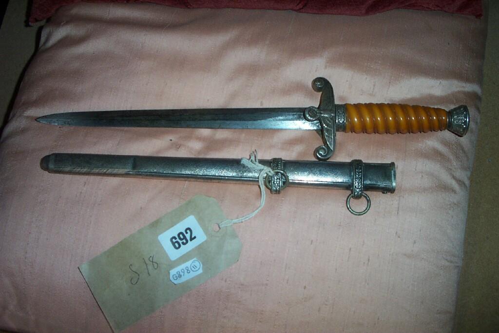 Appraisal: A Third Reich Army Officers dagger -