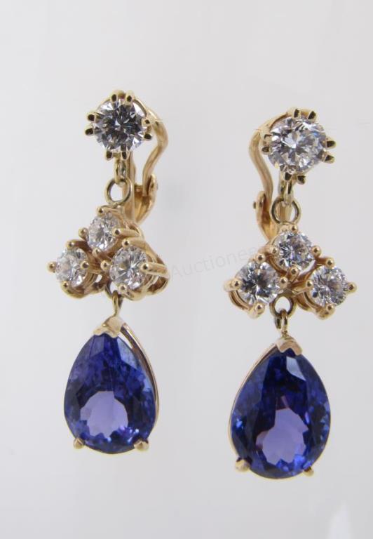 Appraisal: A pair of K yellow gold earrings each with a