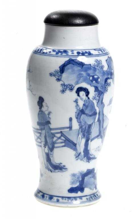 Appraisal: AN EXPORT PORCELAIN VASE of slender inverted baluster shape painted