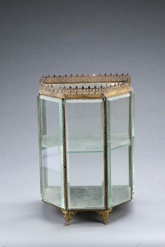 Appraisal: TABLETOP VITRINE Probably France th century brass frame Beveled edge