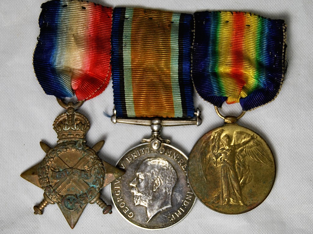 Appraisal: A Great War trio to SS- Pte H A Critchfield