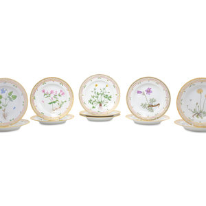 Appraisal: Eleven Royal Copenhagen Flora Danica Dinner Plates Diameter inches