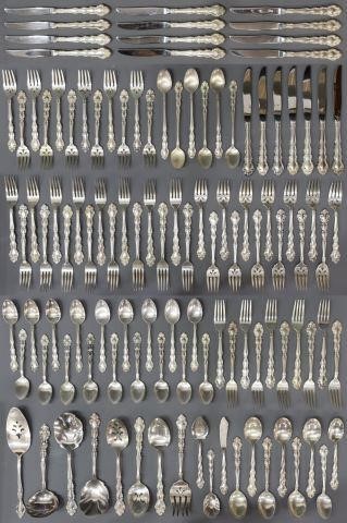 Appraisal: lot of American silverplate flatware service Oneida in the Beethoven