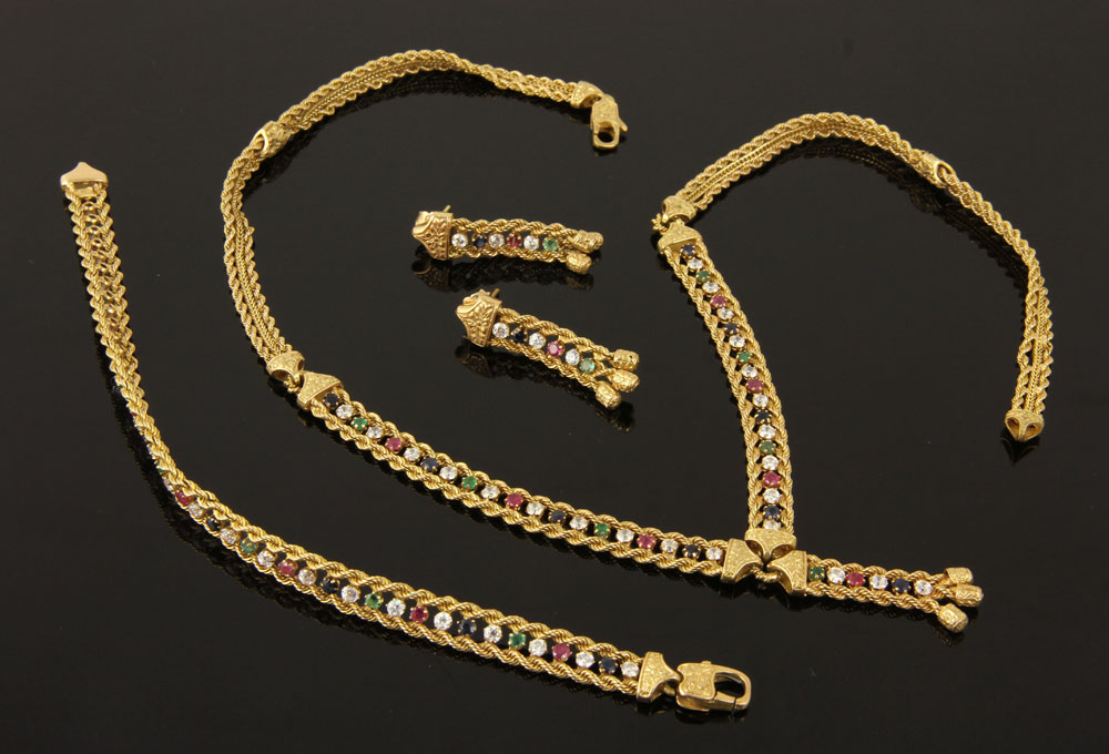 Appraisal: - Italian K Gold Jewelry Suite Italian K yellow gold