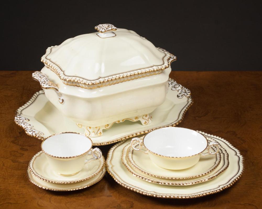 Appraisal: NINETY-EIGHT PIECE SPODE GOLDSMITH CHINA SET Y comprised of dinner