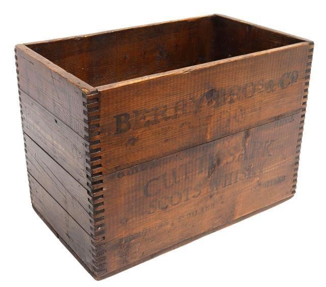 Appraisal: Vintage wooden crate c s rectangular box with finger joints