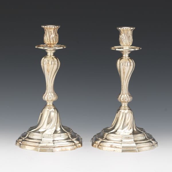 Appraisal: PAIR OF BUCCELLATI STERLING SILVER CANDLESTICKS x Sterling silver candle