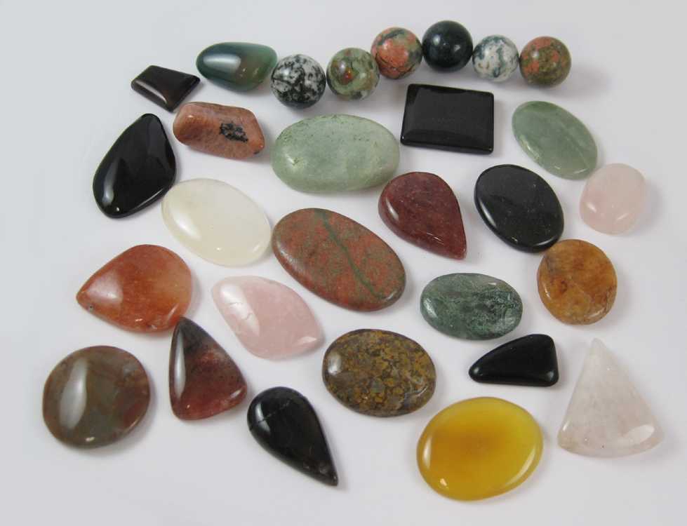 Appraisal: TWENTY-NINE TUMBLED UNSET SEMI PRECIOUS STONES including rose quartz agate