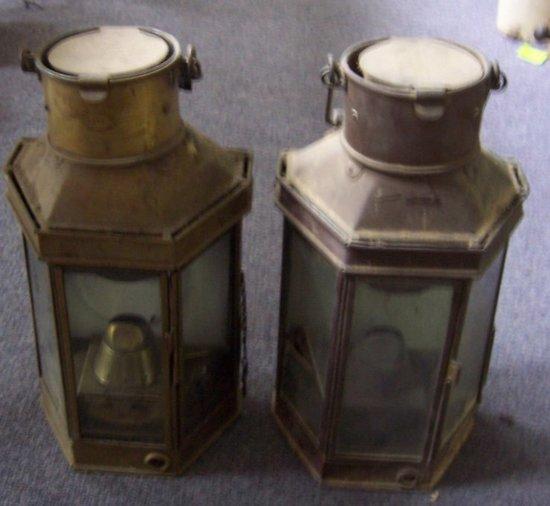 Appraisal: A brass lamp by Bulpit and Sons Birmingham complete with