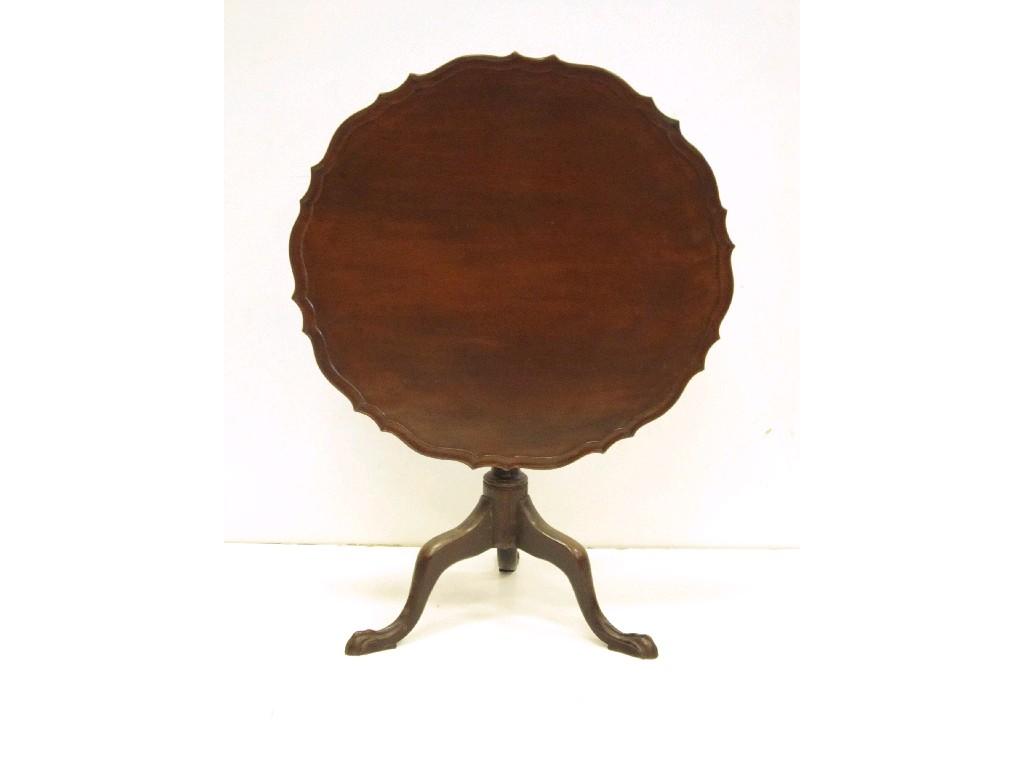 Appraisal: A Chippendale style mahogany Supper Table with shaped circular top