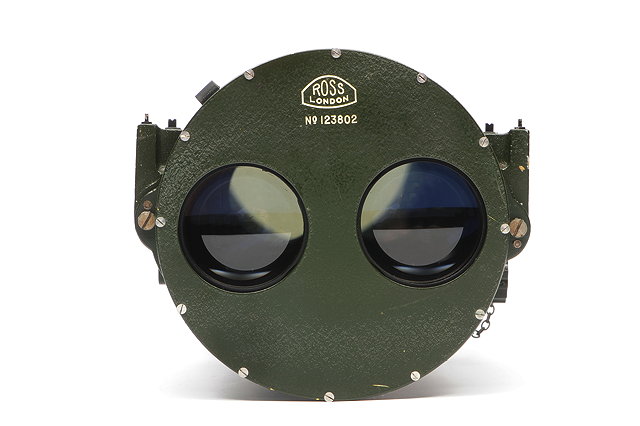 Appraisal: AN OLD GREEN LACQUERED BINOCULAR GUN SIGHT by Ross of