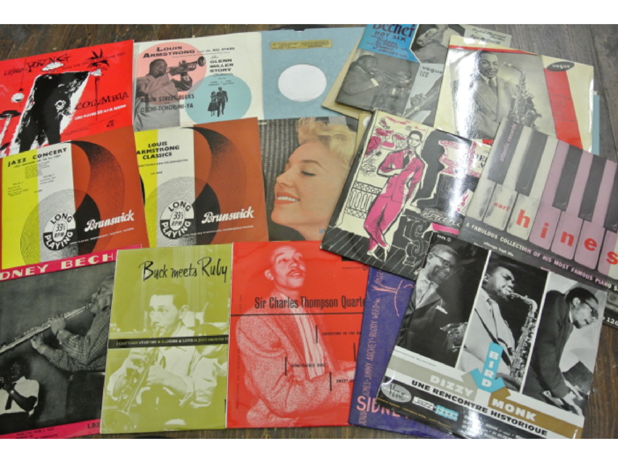 Appraisal: Approximately jazz records including the Paris Jazz Festival a further