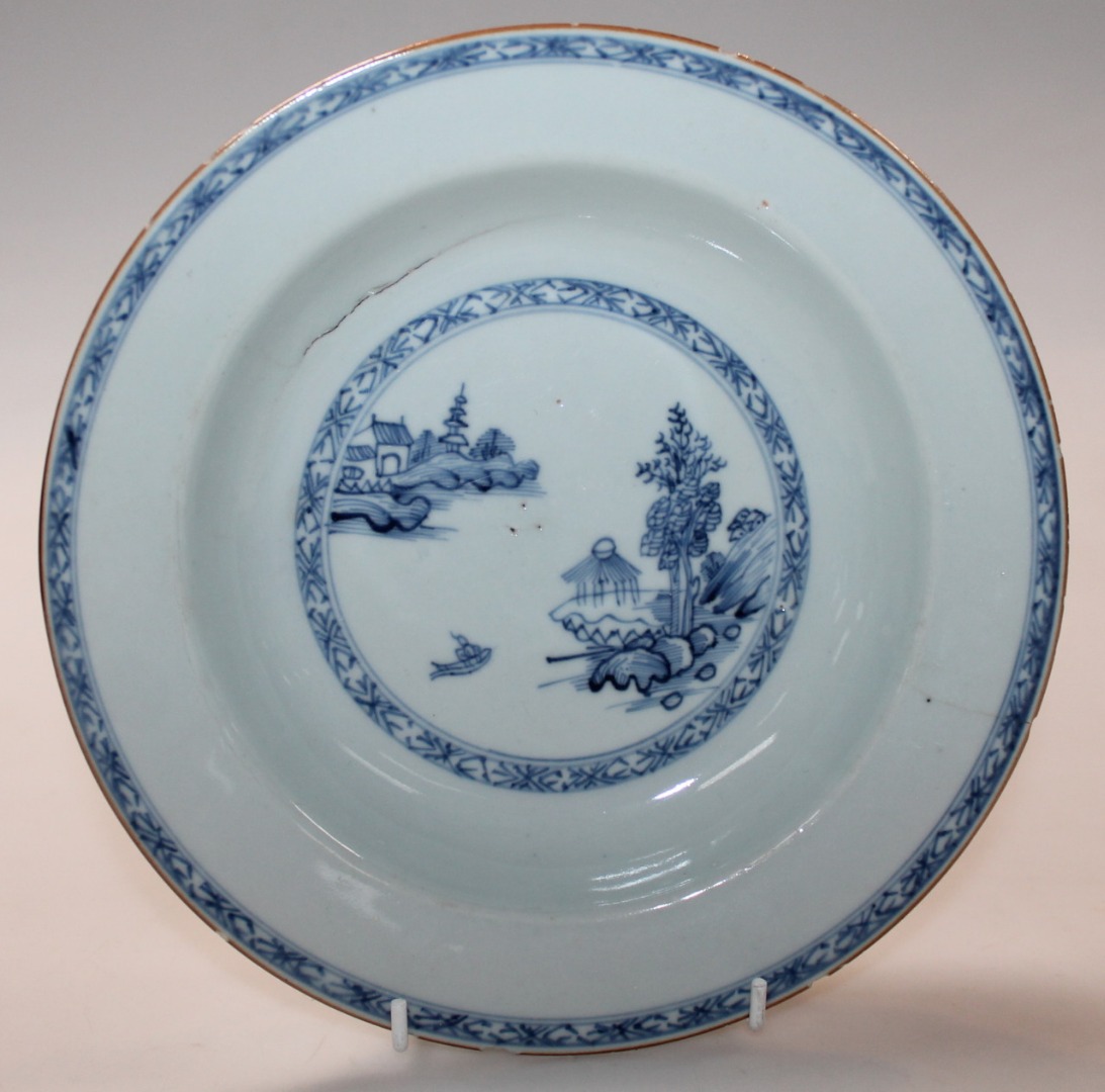 Appraisal: An thC Chinese export blue and white porcelain bowl with