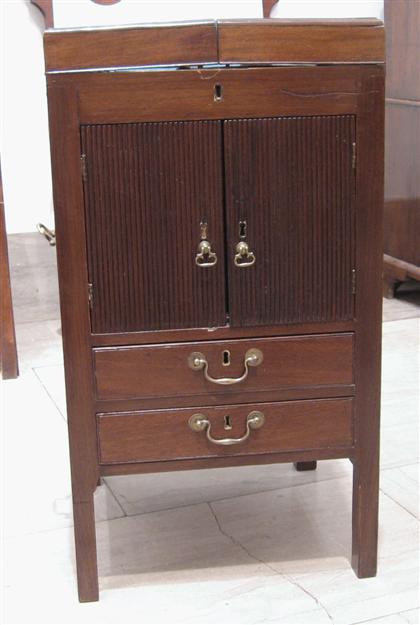 Appraisal: George III mahogany washstand circa The square hinged top opening