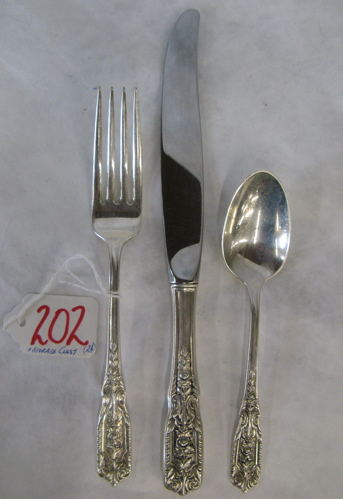 Appraisal: WESTMORELAND STERLING SILVER FLATWARE SET pieces in the Milburn Rose