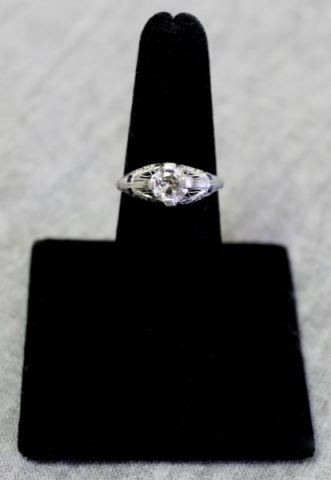 Appraisal: JEWELRY Ladies Solitaire Diamond Engagement Ring Beautiful antique solitaire diamond