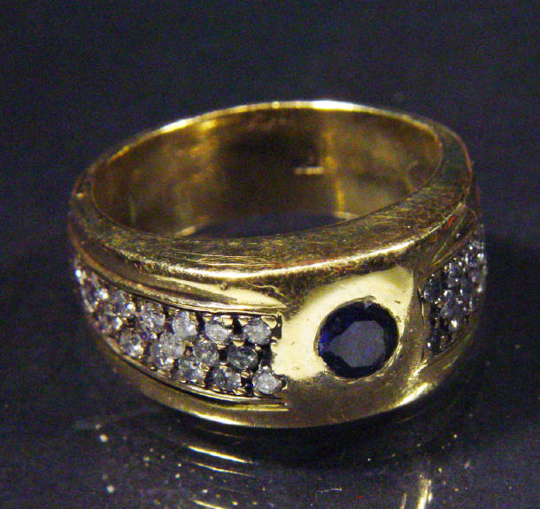 Appraisal: ct gold diamond and sapphire ring