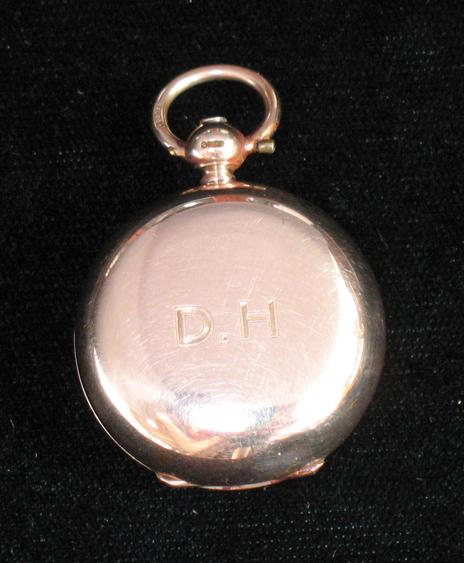 Appraisal: A CT YELLOW GOLD SOVEREIGN CASE monogrammed DH -