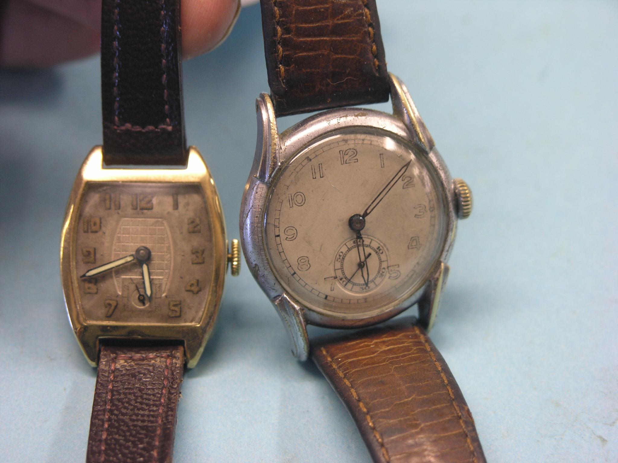 Appraisal: A gentleman's ct gold wristwatch London import marks and a