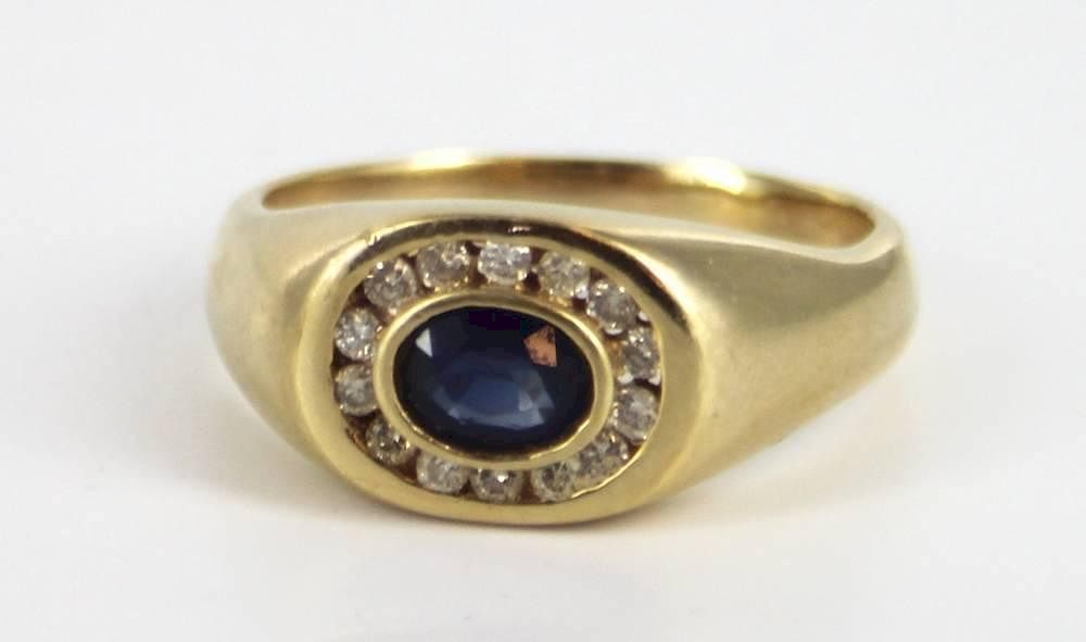 Appraisal: ct Sapphire diamond kt gold ring A ct Sapphire diamond