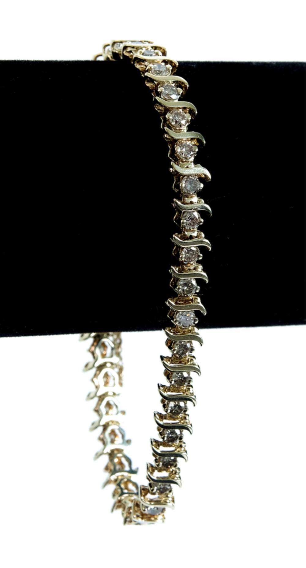 Appraisal: K YELLOW GOLD CTW DIAMOND TENNIS BRACELET k yellow gold