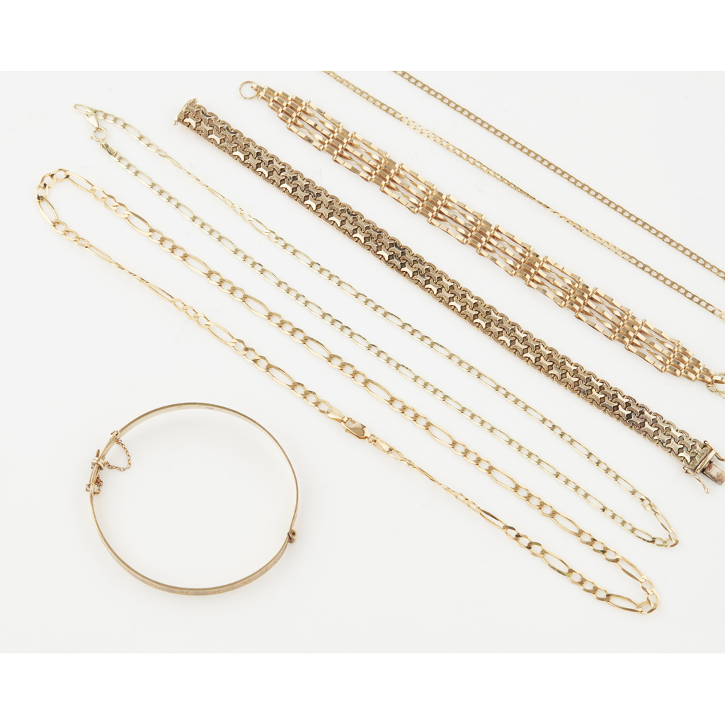 Appraisal: A collection of gold jewellery to include a ct gold