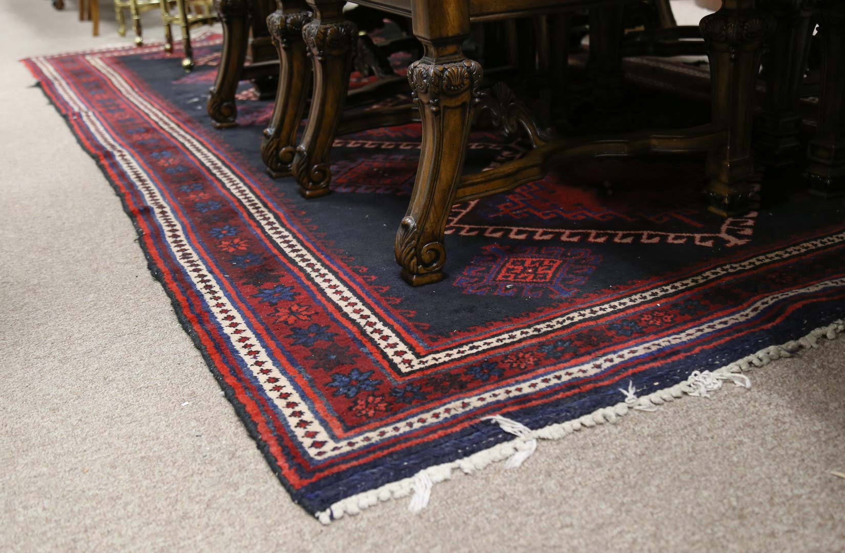 Appraisal: Indian style room sized rug Undernumber