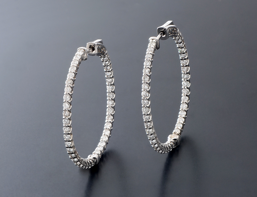 Appraisal: K CTW DIAMOND HOOP EARRINGS K white gold ''inside out''