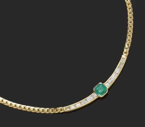 Appraisal: GOLD EMERALD AND DIAMOND NECKLACE Yellow gold Casual-elegant flat curb