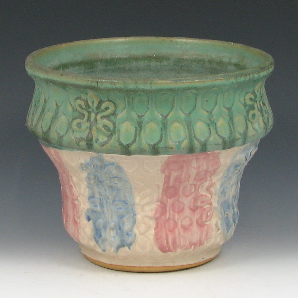 Appraisal: Hull Early Stoneware - Jardiniere - Mint Early Stoneware jardiniere