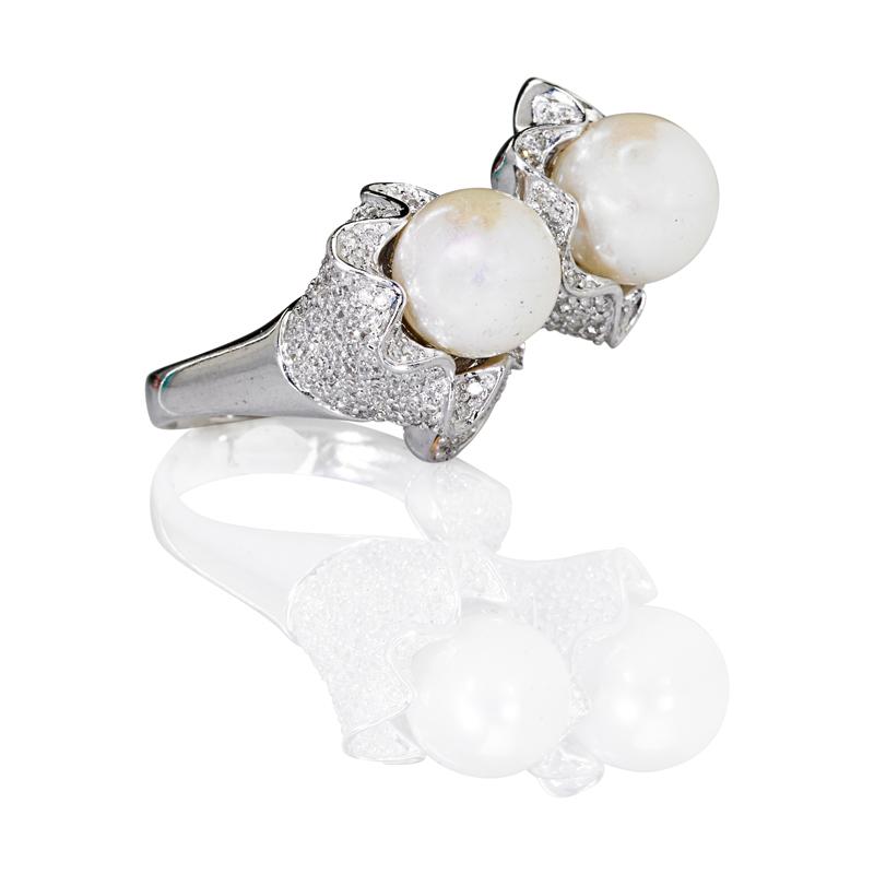 Appraisal: CULTURED PEARL AND DIAMOND K WHITE GOLD RING Condition Report