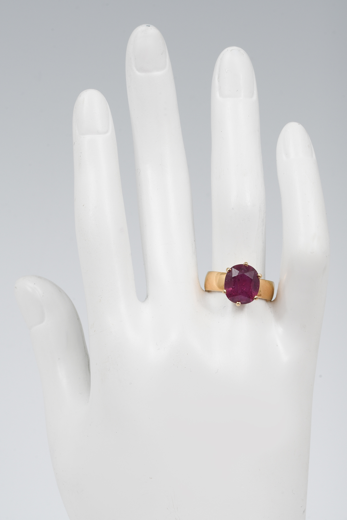 Appraisal: K ENHANCED CT RUBY RING K yellow gold ring contains