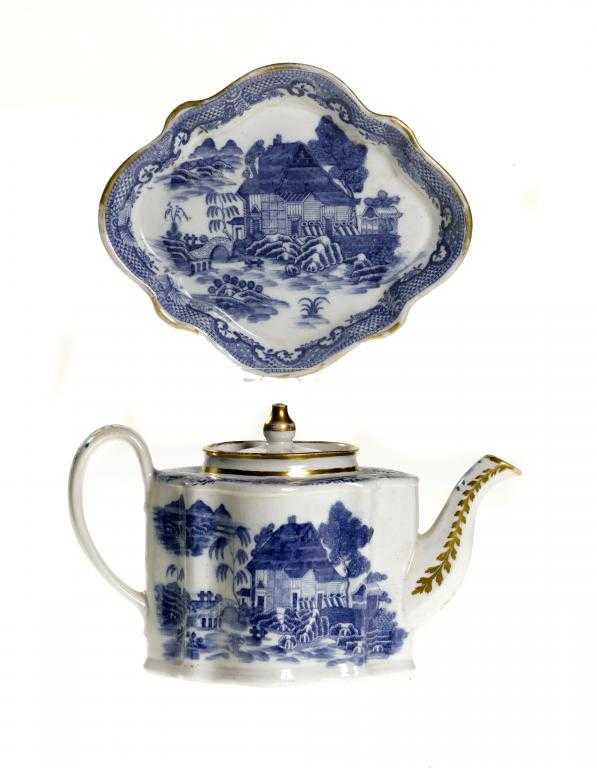 Appraisal: A NEW HALL BLUE PRINTED TEAPOT COVER AND STAND of