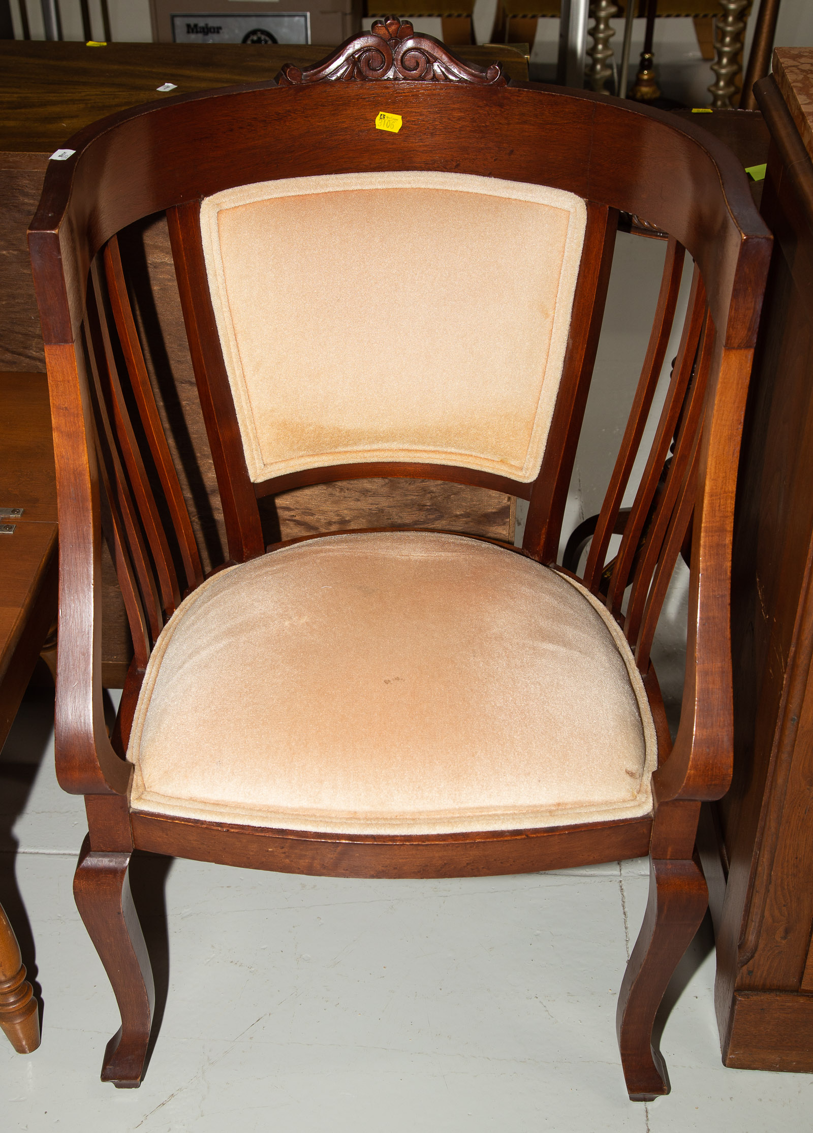 Appraisal: MAHOGANY CHAIR Plaque on back THIS CHAIR WAS CONTRIBUTED IN