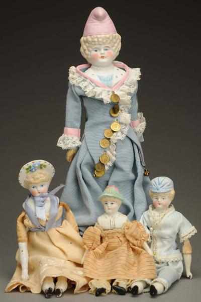 Appraisal: Lot of Molded Hat Bisque Dolls All German bisque shoulder