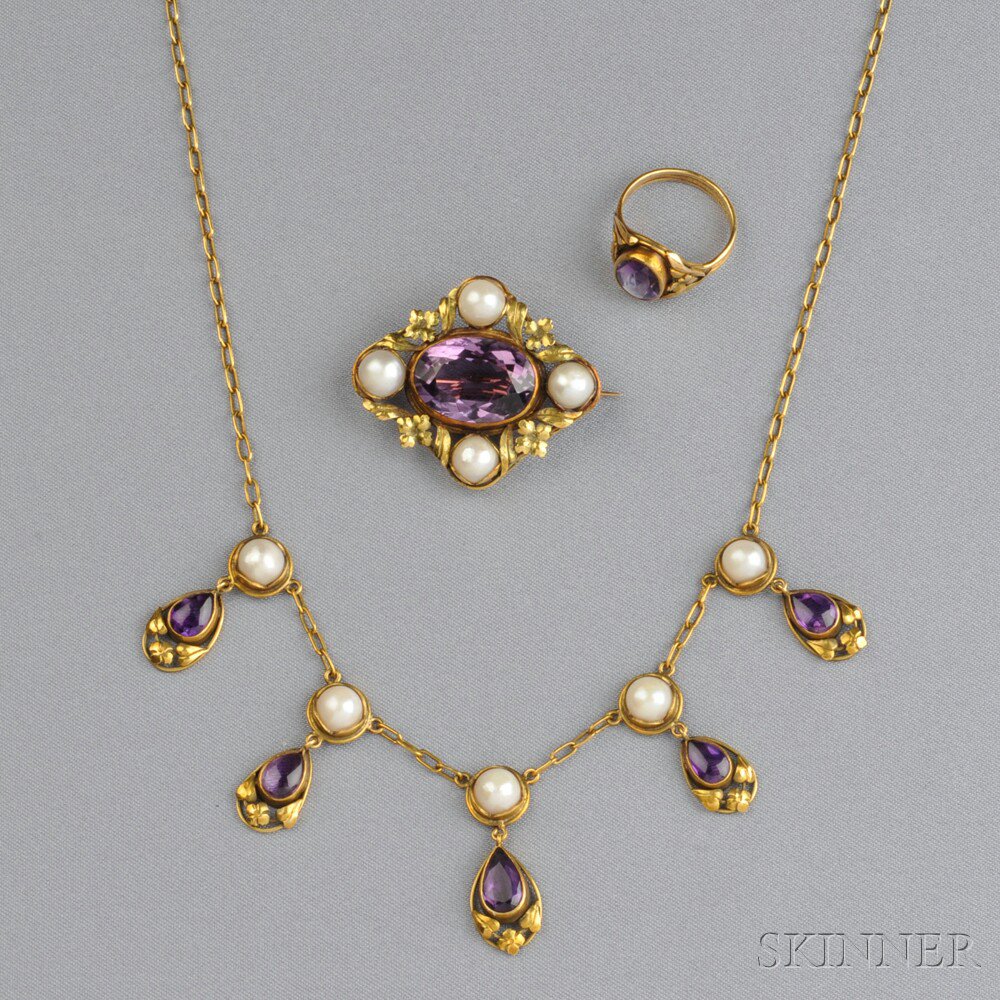 Appraisal: Arts Crafts Gold and Amethyst Suite a fringe necklace with